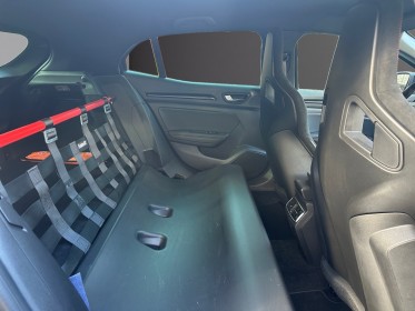 Renault megane iv berline tce 300 edc r.s. trophy  toutes les pièces pour remettre en 5 places fournis  préparation......