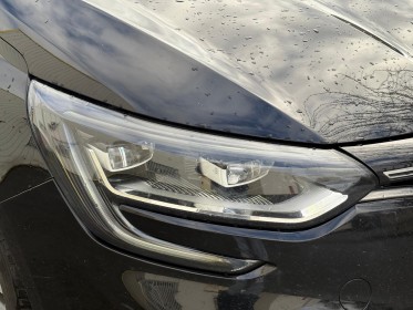 Renault megane iv berline blue dci 115 edc intens occasion simplicicar st-maximin simplicicar simplicibike france