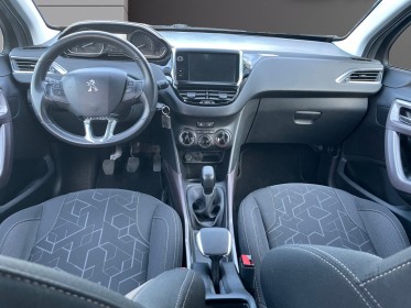 Peugeot 2008 1.2 puretech 110ch ss bvm5 allure / garantie 12 mois occasion osny simplicicar simplicibike france