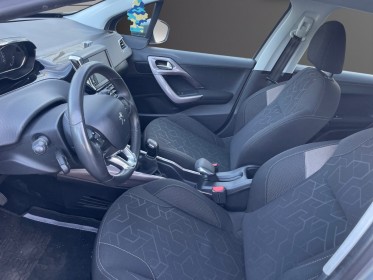 Peugeot 2008 1.2 puretech 110ch ss bvm5 allure / garantie 12 mois occasion osny simplicicar simplicibike france