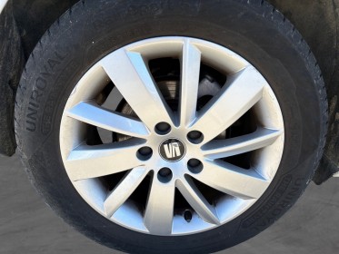 Seat leon 1.6 tdi 105 start/stop style occasion avignon (84) simplicicar simplicibike france