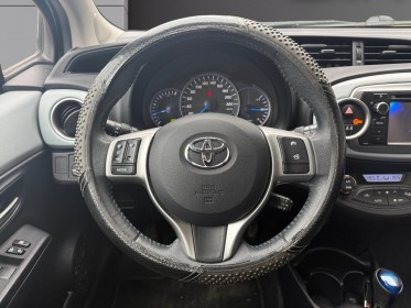 Toyota yaris hybride 100h graphic régulateur de vitesse caméra de recul bluetooth climatisation garantie 12 mois occasion...
