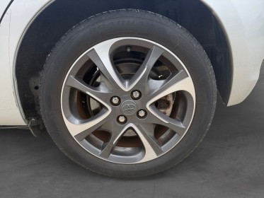 Toyota yaris hybride 100h graphic régulateur de vitesse caméra de recul bluetooth climatisation garantie 12 mois occasion...