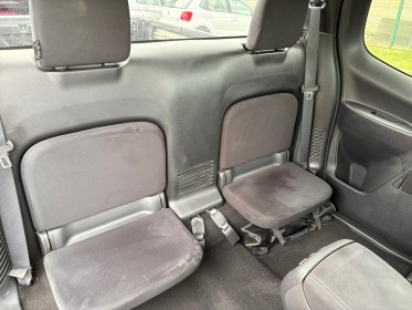 Nissan np300 navara 2.3 dci 160ch - king cab acenta - garantie 12 mois occasion simplicicar brest simplicicar simplicibike...