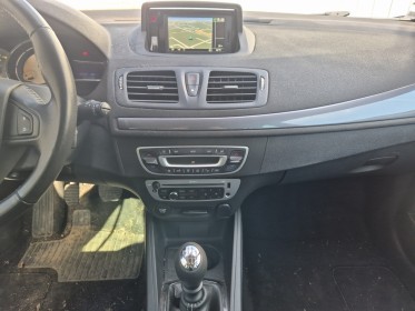 Renault megane iii berline tce 115 energy eco2 limited - garantie 12 mois occasion simplicicar arras  simplicicar...