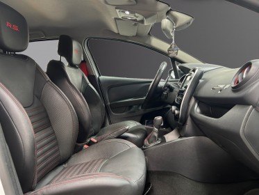 Renault clio iv 1.6 turbo 220 edc rs trophy - garantie 12 mois occasion simplicicar lyon ouest simplicicar simplicibike france