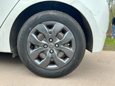 Hyundai i20 1.2 75 edition clim occasion simplicicar vaucresson simplicicar simplicibike france