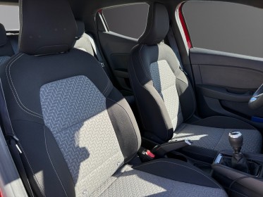 Renault clio v tce 90ch 21n limited 1ère main suivi complet renault radar arrière apple carplay garantie 12 mois occasion...