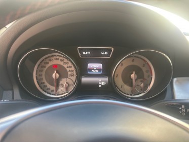 Mercedes classe cla 200 d amg line 7-g dct a toit ouvrant garantie 12 mois occasion simplicicar le raincy simplicicar...