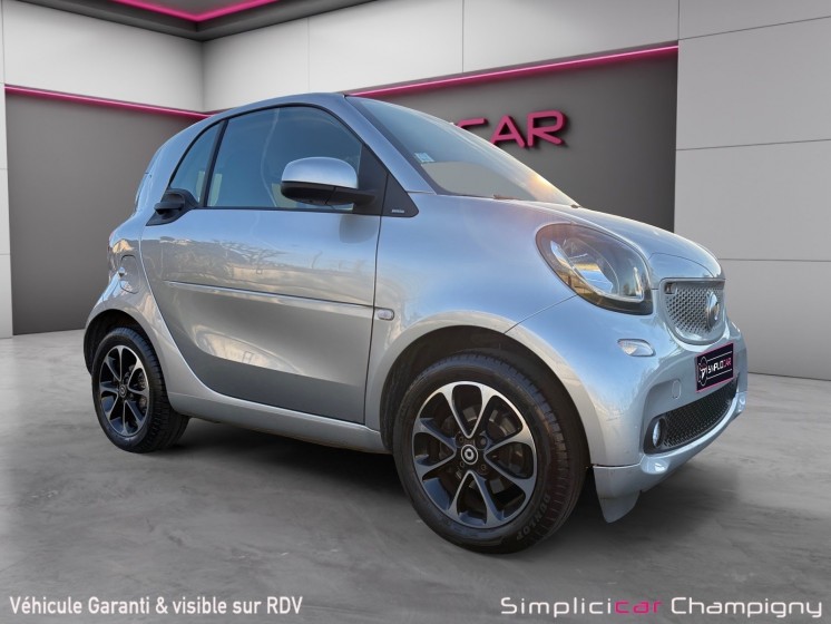 Smart fortwo coupe 1.0 71 ch  ba6 passion-jantes alu bicolor-ecran multidemia-40700kms occasion champigny-sur-marne (94)...
