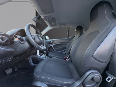 Smart fortwo coupe 1.0 71 ch  ba6 passion-jantes alu bicolor-ecran multidemia-40700kms occasion champigny-sur-marne (94)...