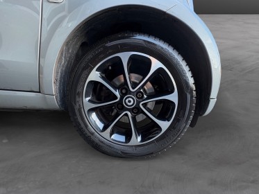 Smart fortwo coupe 1.0 71 ch  ba6 passion-jantes alu bicolor-ecran multidemia-40700kms occasion champigny-sur-marne (94)...