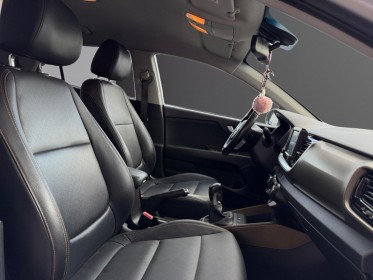 Kia stonic 1.0 t-gdi 100 ch isg bvm5 premium occasion simplicicar guadeloupe  simplicicar simplicibike france