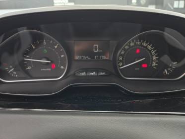 Peugeot 208 business bluehdi 100ch ss bvm5 active business occasion simplicicar lille  simplicicar simplicibike france