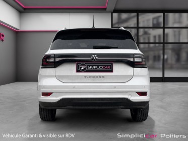 Volkswagen t-cross r-line 1.0 tsi 110 ch carplay palettes au volants virtual cockpit garantie 12 mois occasion simplicicar...