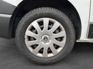 Renault trafic fourgon l1h1 2.0 dci 120 sl pro moteur-embrayage-turbo neufs apple carplay radars ar garantie 12mois occasion...