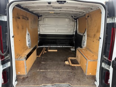 Renault trafic fourgon l1h1 2.0 dci 120 sl pro moteur-embrayage-turbo neufs apple carplay radars ar garantie 12mois occasion...