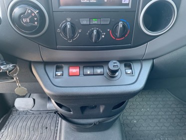 Citroen berlingo m bluehdi  100 ss  etg 6 club - clim - gps - radar de recul - garantie 12 mois europe occasion simplicicar...