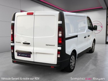 Renault trafic fourgon gn l1h1 1200 kg dci 115 grand confort entretien complet garantie 12 mois occasion simplicicar royan...