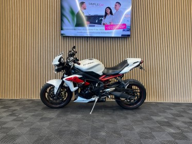 Triumph street triple 675 occasion simplicicar pau simplicicar simplicibike france