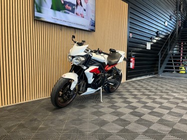 Triumph street triple 675 occasion simplicicar pau simplicicar simplicibike france