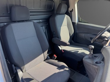 Citroen berlingo fourgon van m 650 bluehdi 130 ss bvm6 carplay attelage galerie radars av/ar caméra garantie 12 mois...