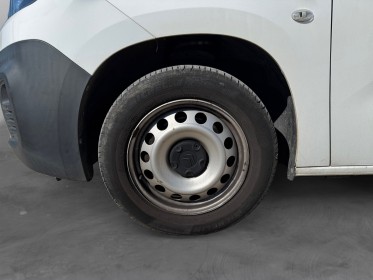 Citroen berlingo fourgon van m 650 bluehdi 130 ss bvm6 carplay attelage galerie radars av/ar caméra garantie 12 mois...