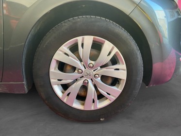 Peugeot 208 1.2 vti 82ch bvm5 active - garantie 12 mois - distribution ok occasion simplicicar brest simplicicar simplicibike...