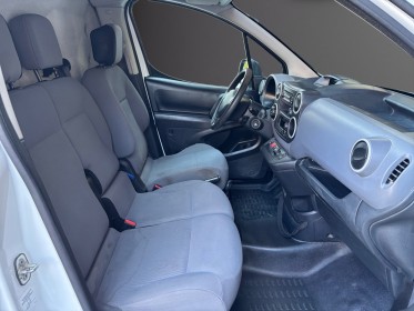 Peugeot partner fourgon electric 121 l2 pack clim état batterie soh ok  garantie 12 mois occasion simplicicar pertuis ...