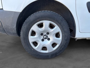 Peugeot partner fourgon electric 121 l2 pack clim état batterie soh ok  garantie 12 mois occasion simplicicar pertuis ...