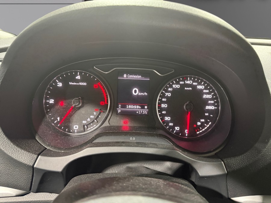 AUDI d'occasion A3 1.6 TDI 105 S TRONIC de 2014 Meximeux (01)﻿
