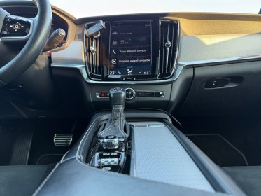 Volvo v90 d5 awd 235 ch geartronic 8 r-design / garantie 12 mois occasion simplicicar rouen simplicicar simplicibike france