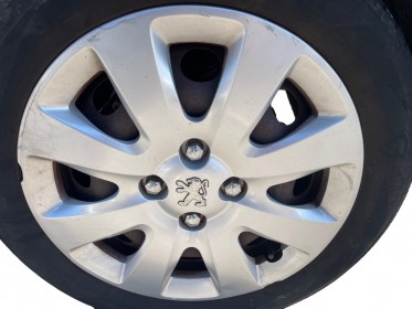 Peugeot 207 cc 1.6 vti 16v 120ch sport  distribution faite, garantie 12 mois occasion simplicicar lyon nord simplicicar...