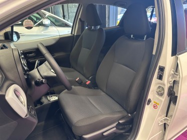 Toyota yaris hybride 100h style full entretien camera de recul garantie 12 mois occasion simplicicar villebon-sur-yvette...