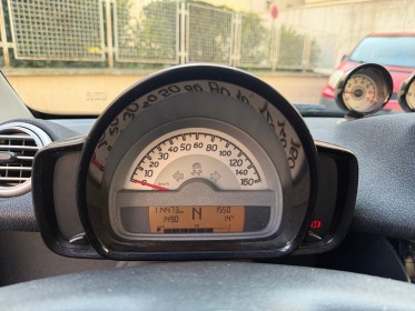 Smart fortwo coupe smart  1.0 84ch passion softouch  toit panoramique carplay occasion paris 17ème (75)(porte maillot)...