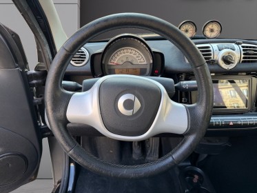 Smart fortwo coupe smart  1.0 84ch passion softouch  toit panoramique carplay occasion paris 17ème (75)(porte maillot)...