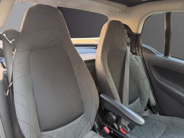 Smart fortwo coupe smart  1.0 84ch passion softouch  toit panoramique carplay occasion paris 17ème (75)(porte maillot)...