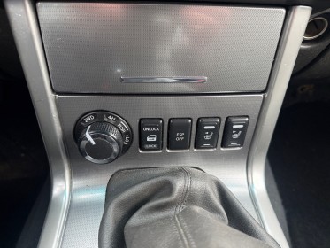 Nissan navara 2.5 dci 190 double cab xe hardtop clim attelage sièges chauffants garantie 12 mois occasion simplicicar...