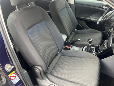 Volkswagen t-cross 1.0 tsi 95 start/stop bvm5 united  faible kms  carplay  garantie 12 mois occasion simplicicar lyon nord...