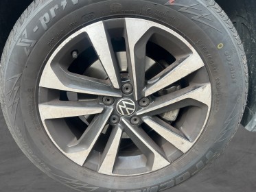 Volkswagen t-cross 1.0 tsi 95 start/stop bvm5 united  faible kms  carplay  garantie 12 mois occasion simplicicar lyon nord...