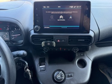 Citroen berlingo hdi 130cv-diesel-boite auto-attelage-galerie-camera-carplay occasion simplicicar salon de provence...