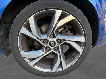 Renault megane iv berline tce 205 energy edc gt / affichage tete haute / echappement  ligne rs compétition occasion...