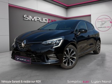 Renault clio v e-tech full hybrid 145 techno  grantie 12 mois   caméra de recul occasion simplicicar lyon nord simplicicar...