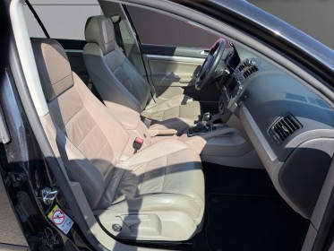 Volkswagen golf r32 3.2 v6 250 4motion dsg sièges chauffants toit ouvrant radar de recul occasion barberey simplicicar...