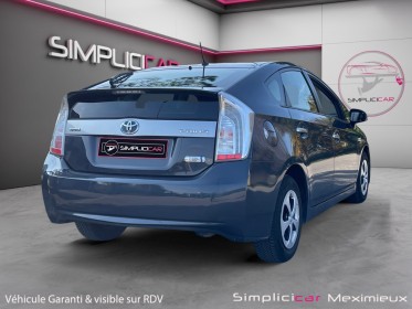 Toyota prius rechargeable plug-in hybrid 136h dynamic garantie 12 mois occasion simplicicar meximieux simplicicar...