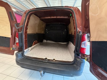 Peugeot partner fourgon 1.6l hdi plaquage bois attelage galerie garantie 12 mois occasion simplicicar brive la gaillarde ...