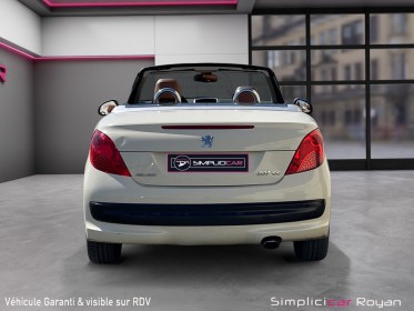 Peugeot 207 cc 1.6 vti 16v 120ch feline entretien complet garantie 12 mois occasion simplicicar royan simplicicar...