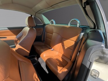 Peugeot 207 cc 1.6 vti 16v 120ch feline entretien complet garantie 12 mois occasion simplicicar royan simplicicar...