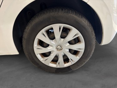 Peugeot 208 affaire bluehdi 100 ss bvm5 premium garantie 12 mois occasion simplicicar amiens  simplicicar simplicibike france