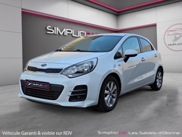 Kia rio 1.1 crdi 75 isg série limitée urban chic occasion simplicicar les sables-d'olonne simplicicar simplicibike france